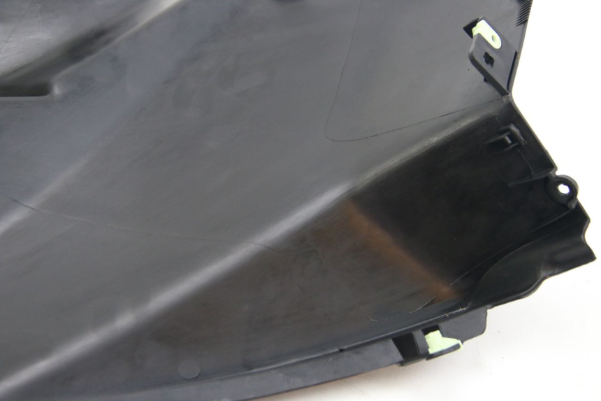 photo de OSŁONA POD SIEDZENIEM PRAWA PEUGEOT CITYSTAR 125 (2011 - 2017) - Część sprawdzona