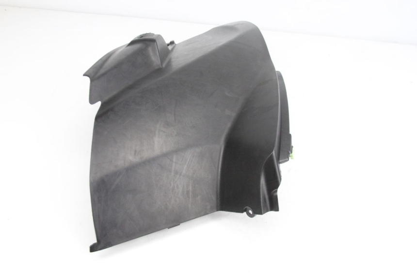 photo de OSŁONA POD SIODŁEM PRAWA PEUGEOT CITYSTAR 50 (2013 - 2017) - Zoom stanu zużycia