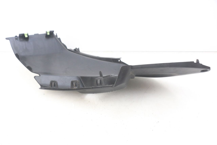 photo de OSŁONA POD SIODŁEM PRAWA PEUGEOT CITYSTAR 50 (2013 - 2017) - Szczegół części