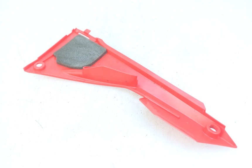 photo de OSŁONA POD SIEDZENIEM PRAWA HONDA CRF CR-F RX 450 (2017 - 2021) - Zoom stanu zużycia