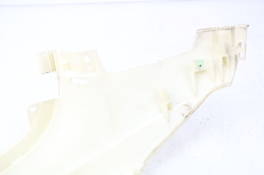 photo de OSŁONA POD SIODŁEM PRAWA PEUGEOT DJANGO 2T 50 (2014 - 2019) - Szczegół części