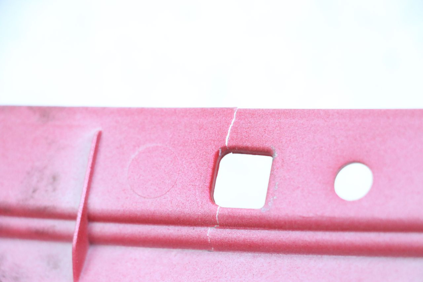 photo de OSŁONA POD SIODŁEM PRAWA PEUGEOT DJANGO 4T 50 (2014 - 2019) - Inny kąt widzenia