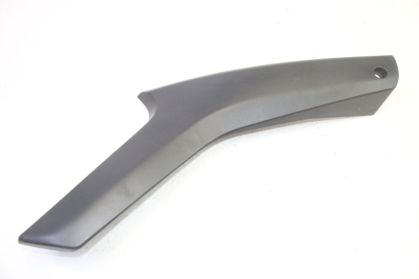 photo de OSŁONA POD SIODŁEM PRAWA SUZUKI DL V STROM 1000 (2002 - 2007) - Widok główny