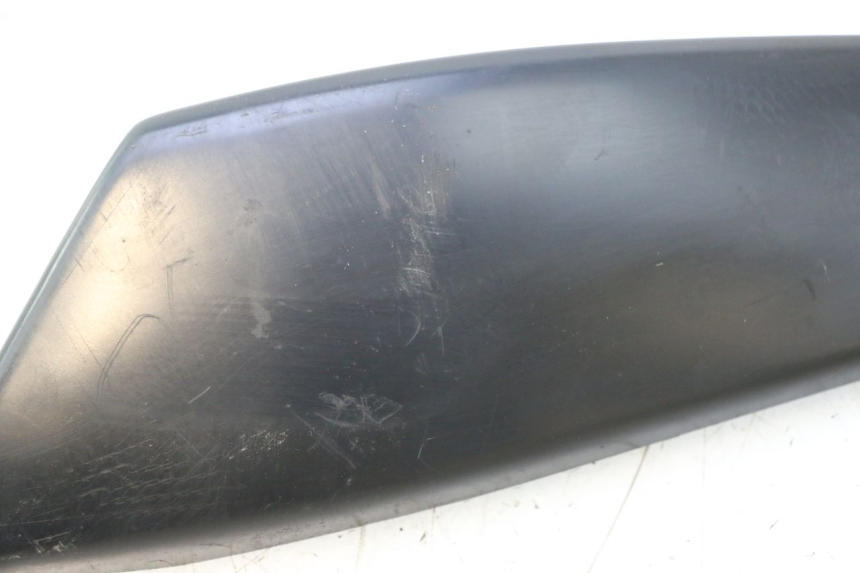 photo de OSŁONA POD SIEDZENIEM PRAWA KAWASAKI ER-6 ER6 F ABS 650 (2012 - 2016) - Zoom stanu zużycia