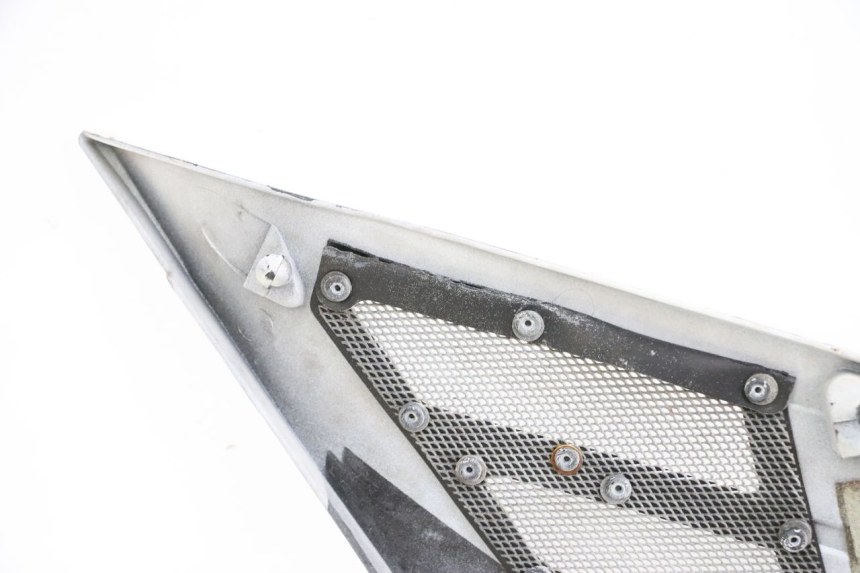 photo de OSŁONA POD SIEDZENIEM PRAWA YAMAHA FJ 36Y 1100 (1984 - 1985) - Stan powierzchni