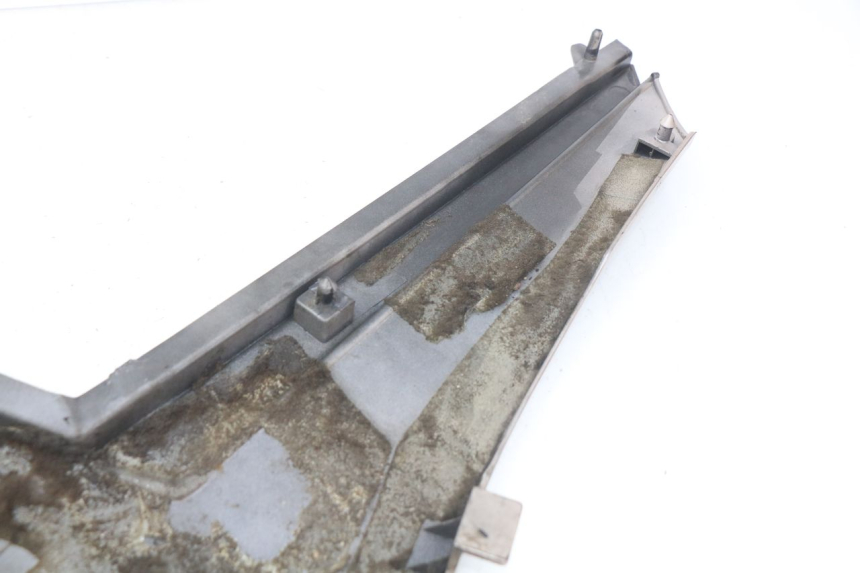 photo de OSŁONA POD SIEDZENIEM PRAWA YAMAHA FJ 3CX 1200 (1986 - 1996) - Szczegół części