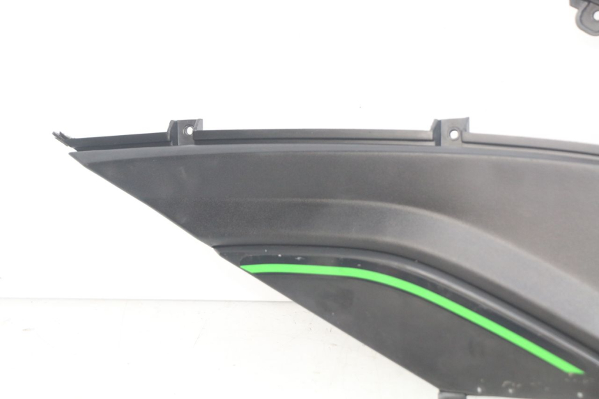 photo de OSŁONA POD SIODŁEM PRAWA TNT MOTOR GRIDO 2T 50 (2010 - 2019) - Oznaczenia i referencje