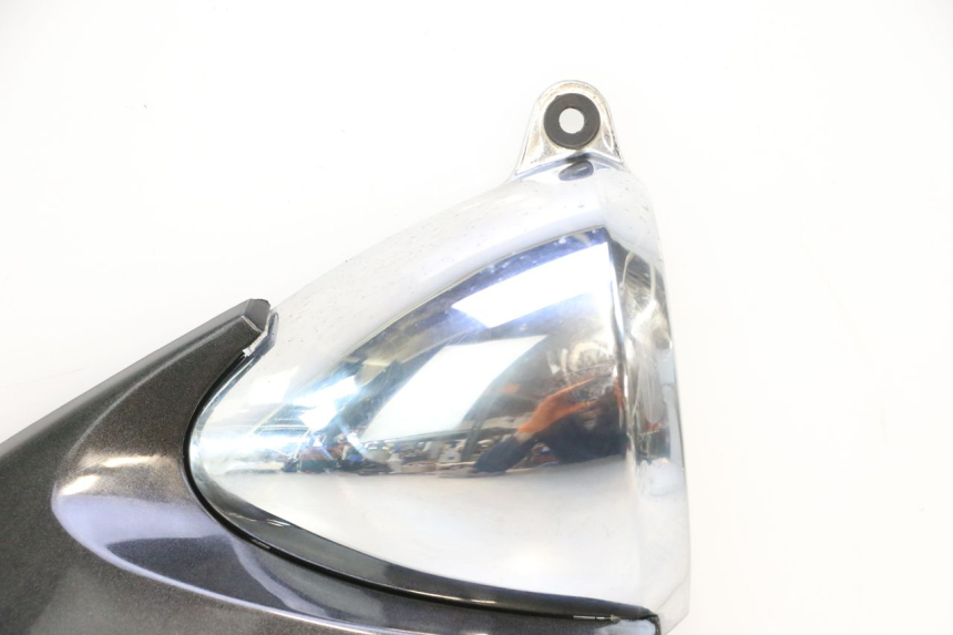photo de PRAWY KOSZ POD SIEDZENIEM SUZUKI GSF N BANDIT 1200 (2001 - 2005) - Stan powierzchni