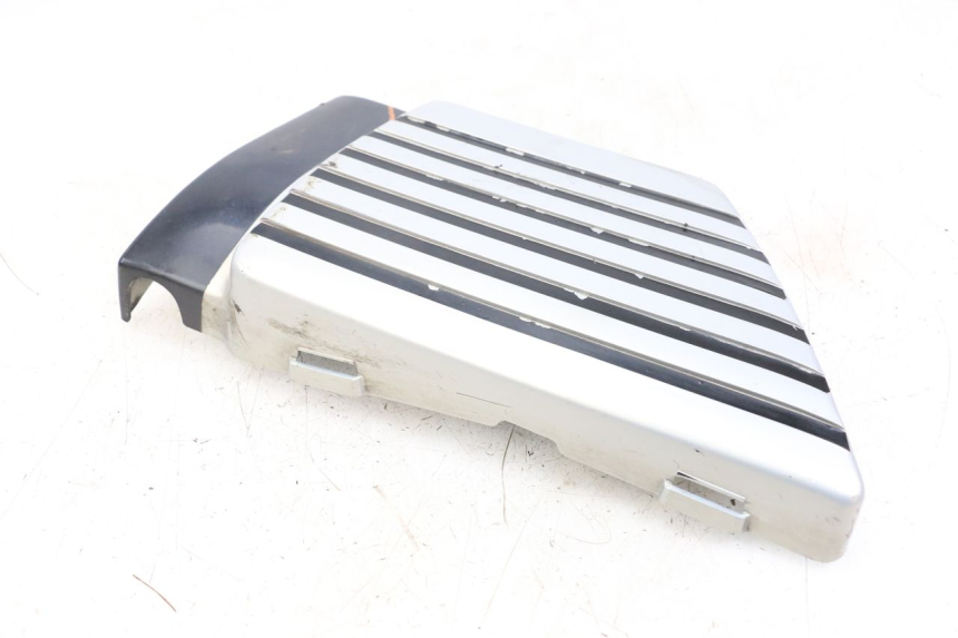 photo de OSŁONA POD SIODŁEM PRAWA SUZUKI GSX E 250 (1982 - 1983) - Widok ogólny