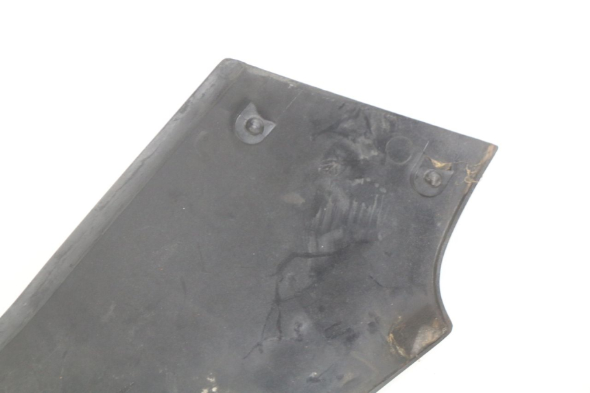 photo de OSŁONA POD SIODŁEM PRAWA SUZUKI GSX-F GSX  F 1100 (1988 - 1994) - Zoom stanu zużycia