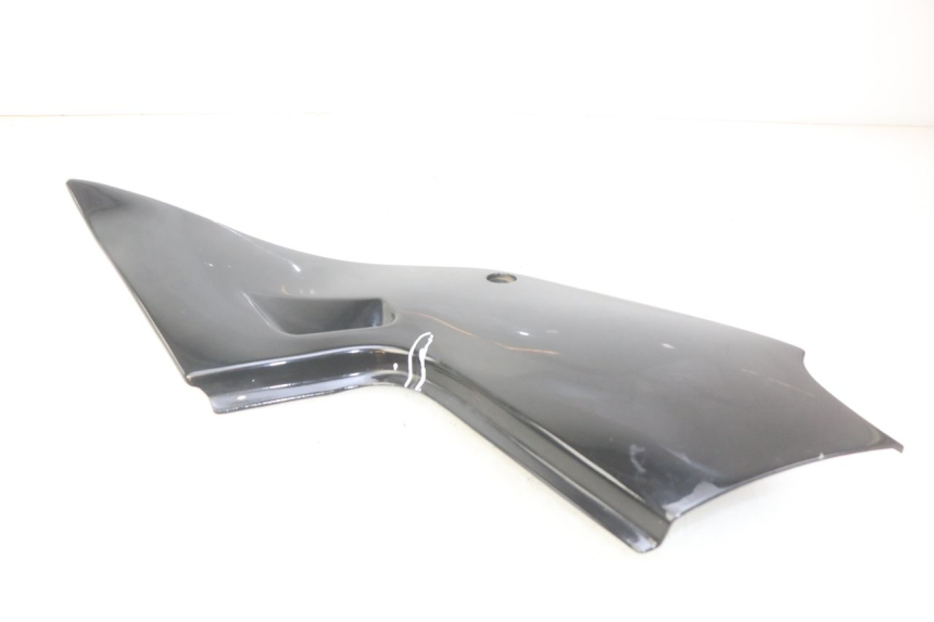 photo de OSŁONA POD SIODŁEM PRAWA SUZUKI GSX-F GSX  F 1100 (1988 - 1994) - Punkty mocowania