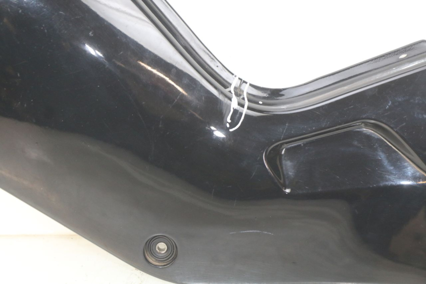 photo de OSŁONA POD SIODŁEM PRAWA SUZUKI GSX-F GSX  F 1100 (1988 - 1994) - Oznaczenia i referencje