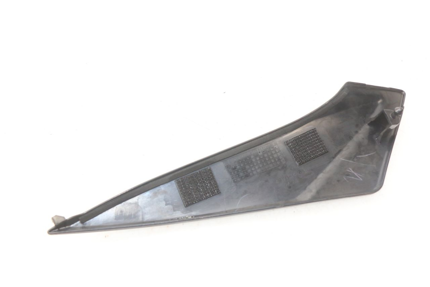 photo de OSŁONA POD SIODŁEM PRAWA SUZUKI GSX-R GSXR 750 (2011 - 2016) - Inny kąt widzenia