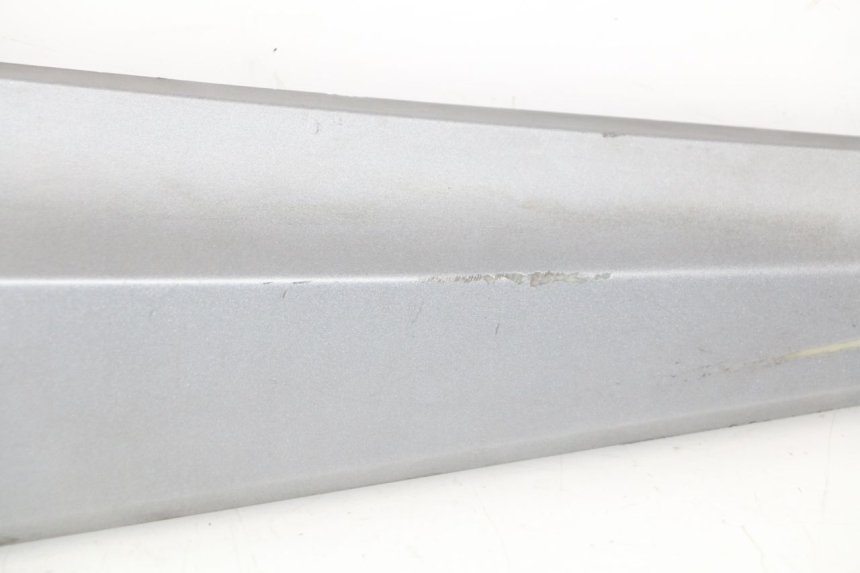 photo de OSŁONA POD SIODŁEM PRAWA SYM GTS EFI ABS 125 (2012 - 2016) - Punkty mocowania