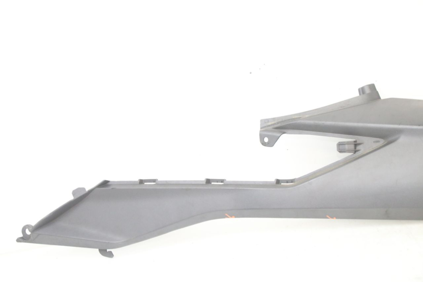 photo de OSŁONA POD SIODŁEM PRAWA HONDA FORZA 125 (2021 - 2025) - Szczegół części