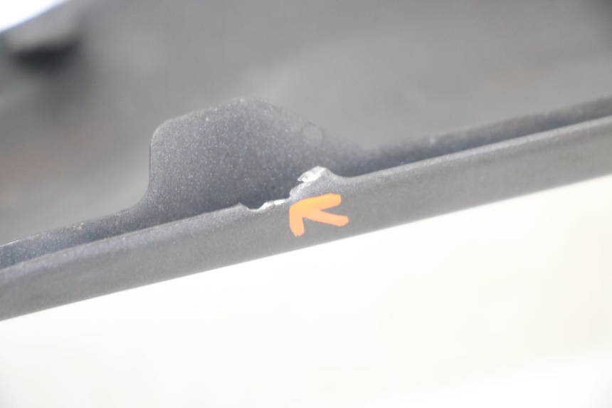 photo de OSŁONA POD SIODŁEM PRAWA HONDA FORZA 125 (2021 - 2025) - Widok ogólny