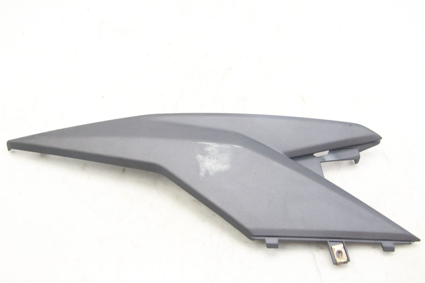 photo de OSŁONA POD SIODŁEM PRAWA SYM JET 4 4T 50 (2018 - 2021) - Widok główny