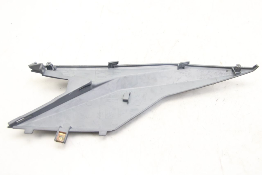 photo de OSŁONA POD SIODŁEM PRAWA SYM JET 4 4T 50 (2018 - 2021) - Inny kąt widzenia