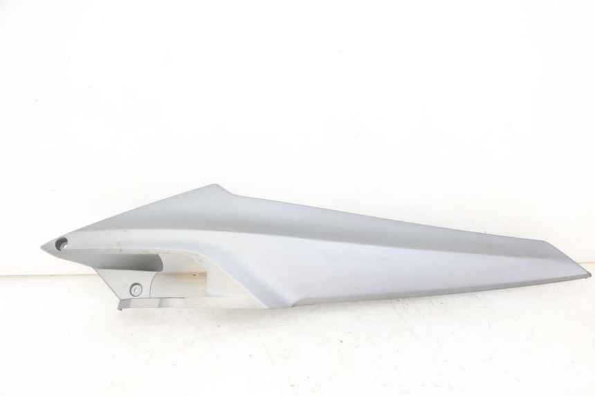 photo de OSŁONA POD SIODŁEM PRAWA SYM JOYMAX 125 (2010 - 2017) - Widok główny