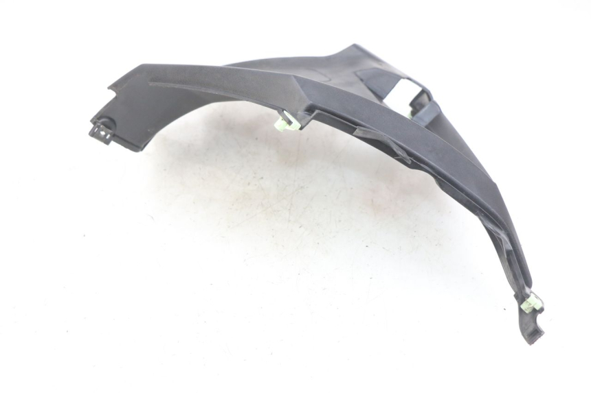 photo de OSŁONA POD SIODŁEM PRAWA PEUGEOT KISBEE 2T 50 (2010 - 2017) - Zbliżenie techniczne