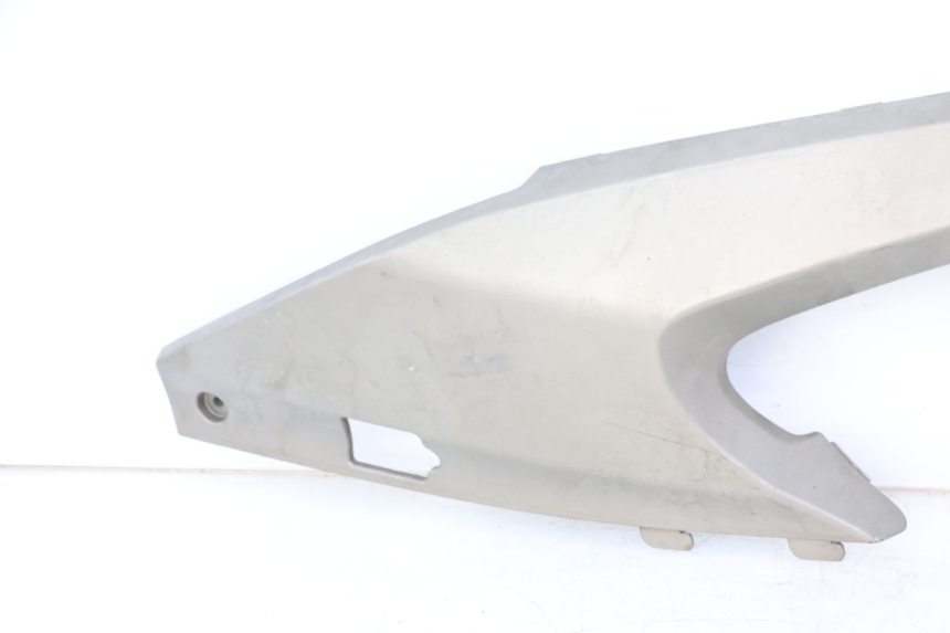 photo de OSŁONA POD SIODŁEM PRAWA KYMCO XCITING 500 (2007 - 2010) - Oznaczenia i referencje