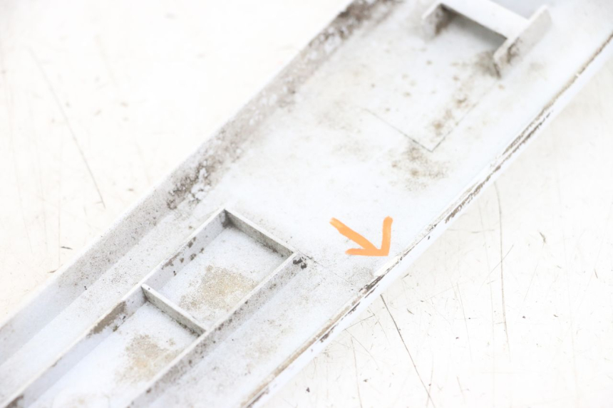 photo de OSŁONA POD SIODŁEM PRAWA KYMCO LIKE 125 (2009 - 2016) - Widok ogólny