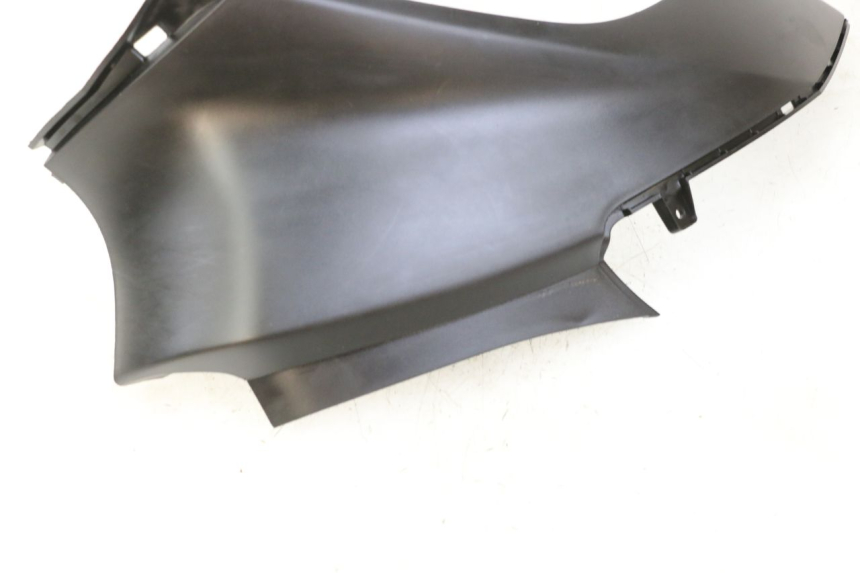 photo de OSŁONA POD SIODŁEM PRAWA MBK OVETTO ONE 2T 50 (2013 - 2017) - Zoom stanu zużycia