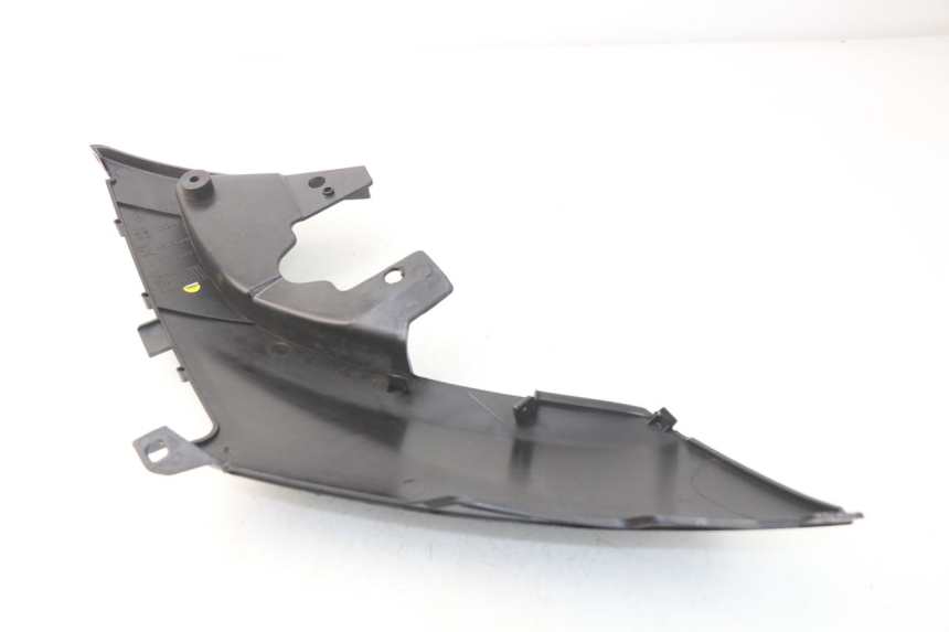 photo de OSŁONA POD SIODŁEM PRAWA PEUGEOT METROPOLIS 400 (2017 - 2020) - Zoom stanu zużycia