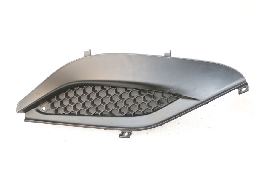 photo de OSŁONA POD SIODŁEM PRAWA PIAGGIO MP3 HPE 310 (2024 - 2025) - Widok główny