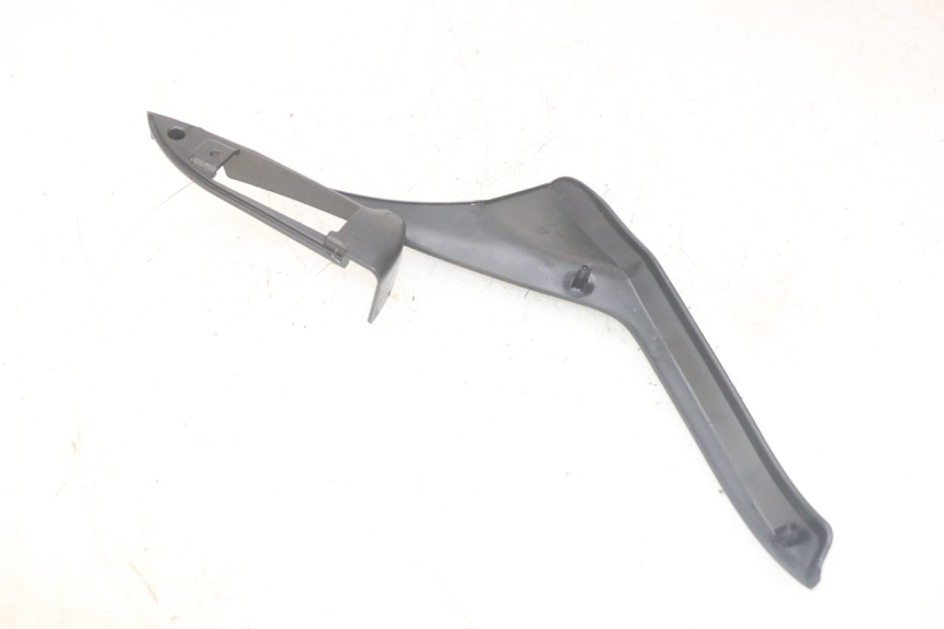 photo de OSŁONA POD SIODŁEM PRAWA PIAGGIO MP3 HPE 300 (2019 - 2026) - Inny kąt widzenia