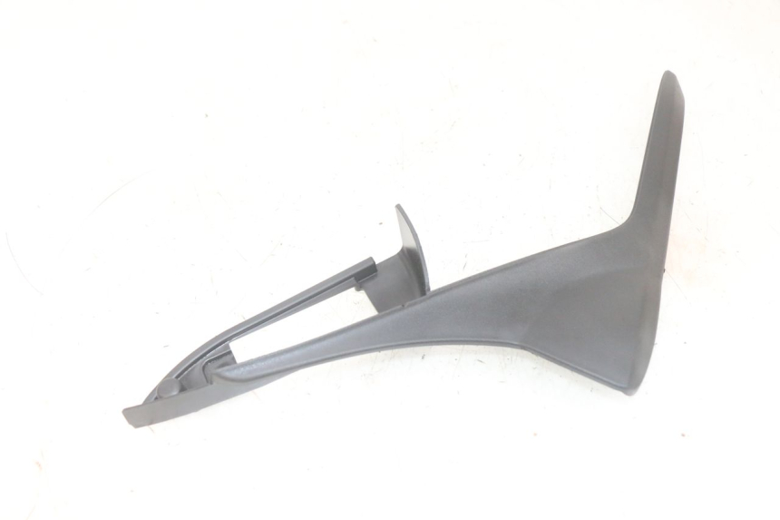 photo de OSŁONA POD SIODŁEM PRAWA PIAGGIO MP3 HPE 300 (2019 - 2026) - Punkty mocowania