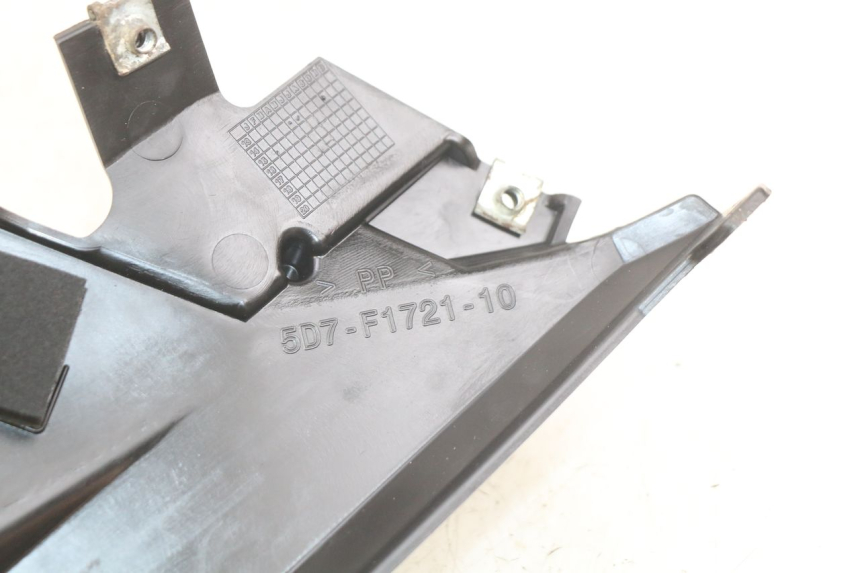 photo de OSŁONA POD SIODŁEM PRAWA YAMAHA MT ABS 125 (2014 - 2018) - Szczegół części