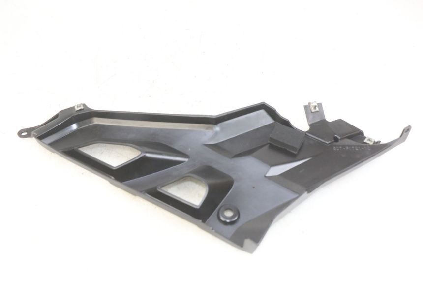 photo de OSŁONA POD SIODŁEM PRAWA YAMAHA MT ABS 125 (2014 - 2018) - Zoom stanu zużycia