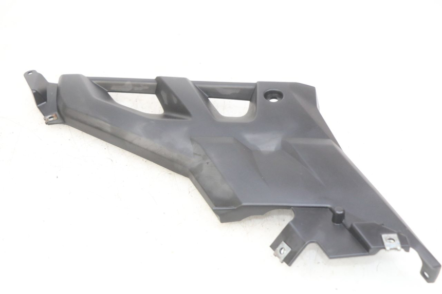 photo de OSŁONA POD SIODŁEM PRAWA YAMAHA MT ABS 125 (2014 - 2018) - Widok ogólny