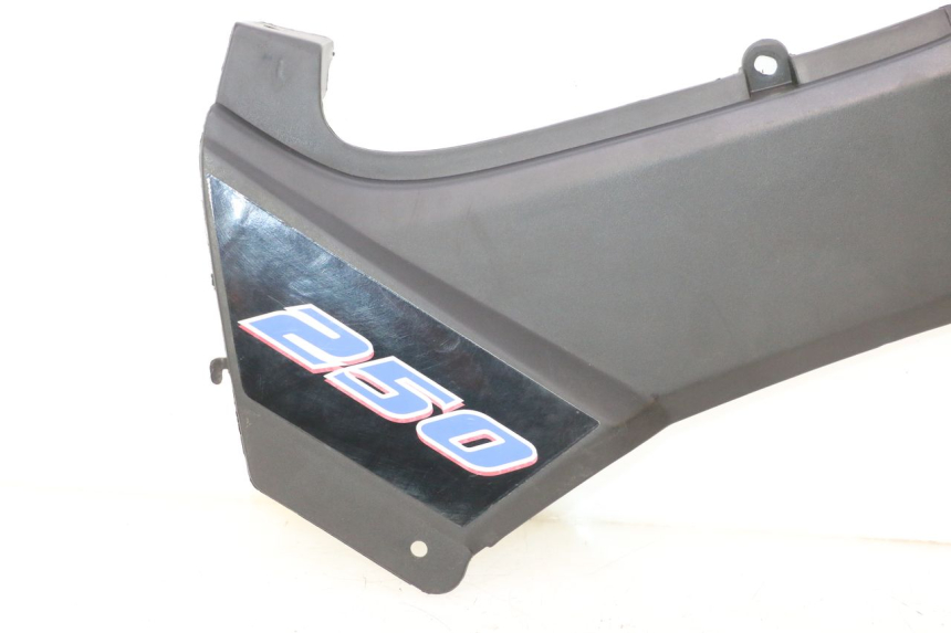 photo de PRAWA OSŁONA POD SIEDZENIEM KYMCO MXU R 250 (2004 - 2010) - Widok produktu