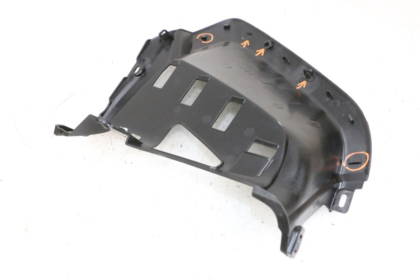 photo de OSŁONA POD SIODŁEM PRAWA YAMAHA NEO'S CORE 1 (2022 - 2026) - Szczegół części