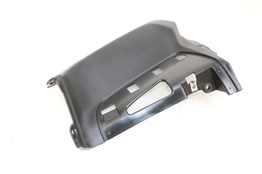 photo de OSŁONA POD SIODŁEM PRAWA YAMAHA NEO'S CORE 1 (2022 - 2026) - Szczegóły charakterystyczne