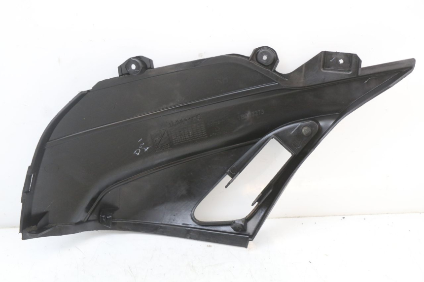 photo de OSŁONA POD SIODŁEM PRAWA PIAGGIO NEW TYPHOON 50 (2018 - 2021) - Zoom stanu zużycia