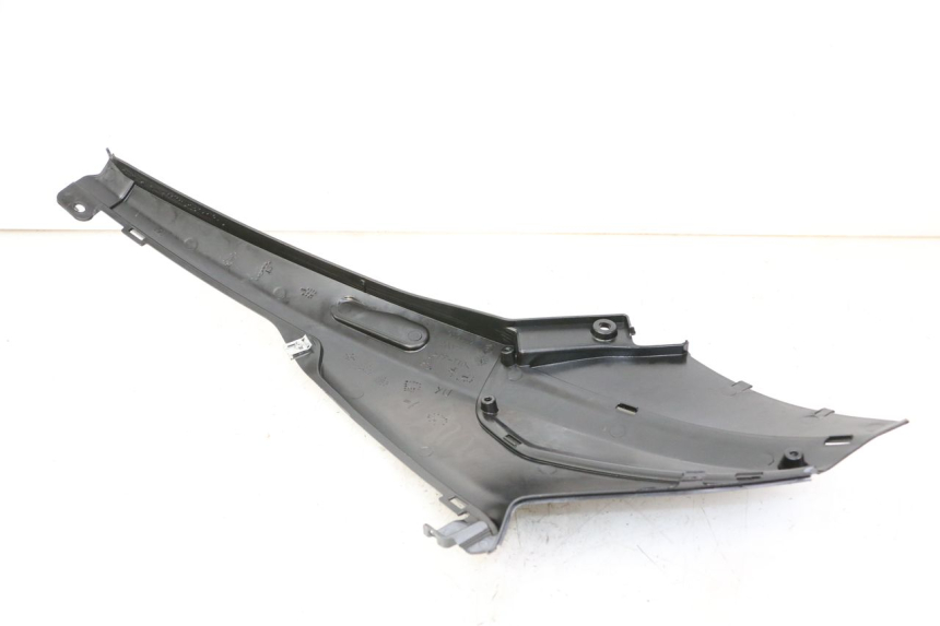 photo de OSŁONA POD SIODŁEM PRAWA PIAGGIO NRG POWER PUREJET 50 (2018 - 2021) - Zoom stanu zużycia