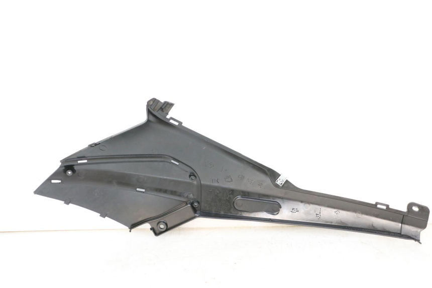 photo de OSŁONA POD SIODŁEM PRAWA PIAGGIO NRG POWER PUREJET 50 (2018 - 2021) - Widok ogólny