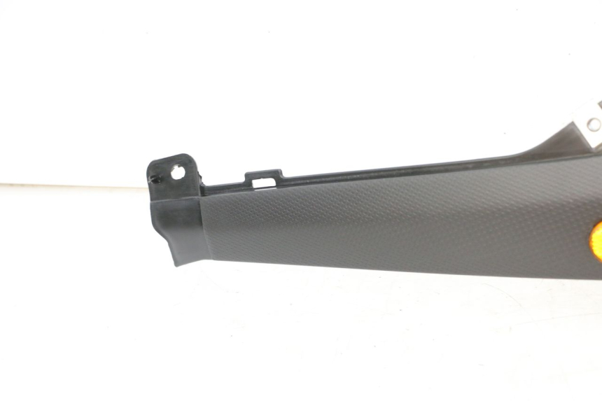 photo de OSŁONA POD SIODŁEM PRAWA PIAGGIO NRG POWER PUREJET 50 (2018 - 2021) - Punkty mocowania