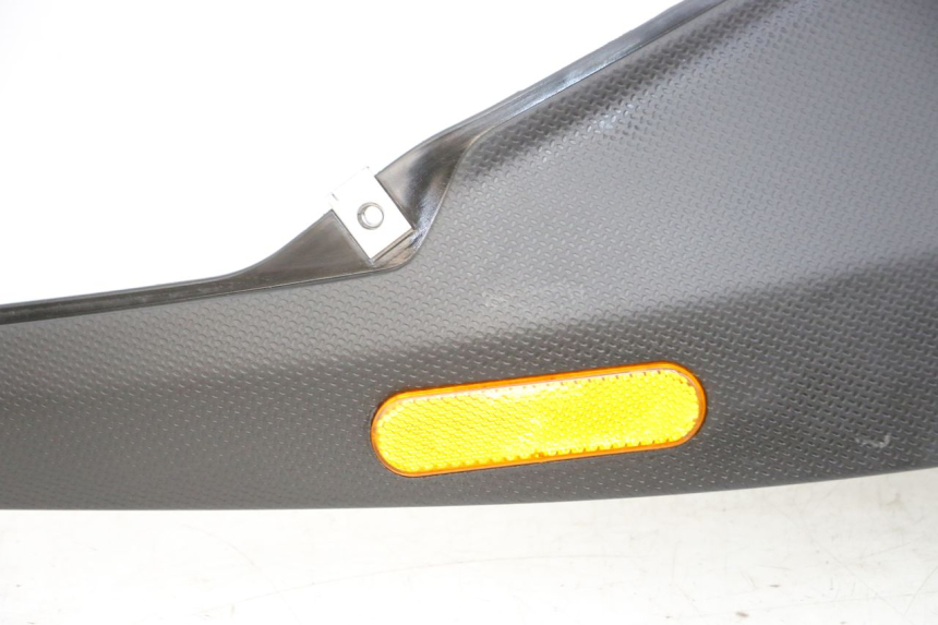 photo de OSŁONA POD SIODŁEM PRAWA PIAGGIO NRG POWER PUREJET 50 (2018 - 2021) - Stan powierzchni