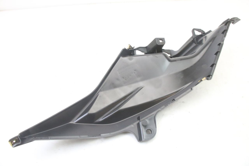 photo de OSŁONA POD SIODŁEM PRAWA SYM ORBIT III 3 4T 50 (2021 - 2025) - Punkty mocowania