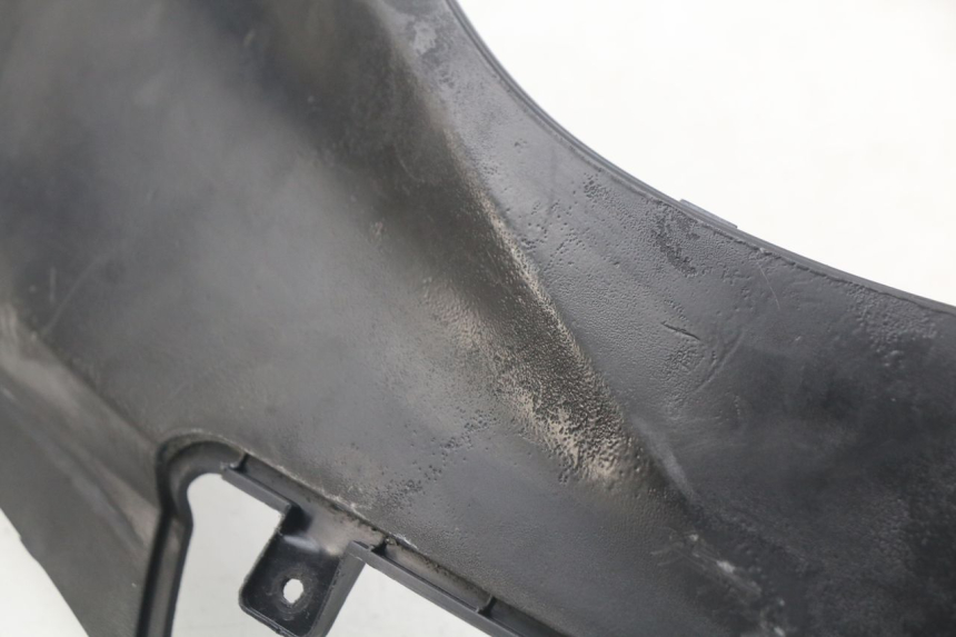 photo de OSŁONA POD SIEDZENIEM PRAWA MBK OVETTO 2T 50 (2007 - 2017) - Szczegół części