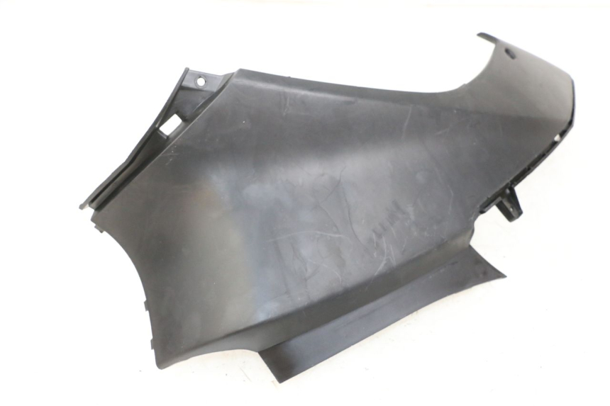 photo de OSŁONA POD SIODŁEM PRAWA MBK OVETTO ONE 2T 50 (2013 - 2017) - Inny kąt widzenia