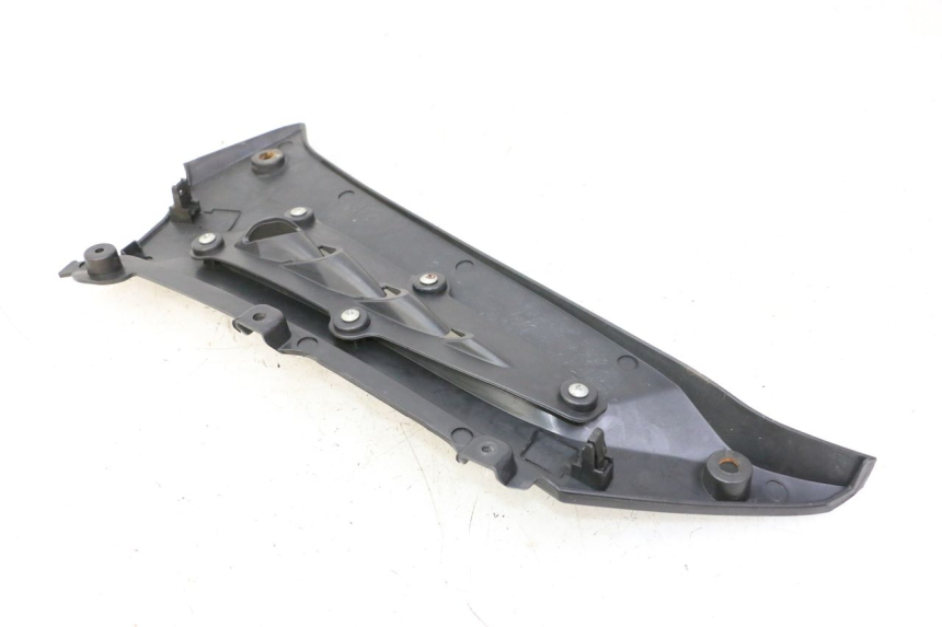 photo de OSŁONA POD SIODŁEM PRAWA MAG POWER R-STREET 50 (2016 - 2025) - Zoom stanu zużycia