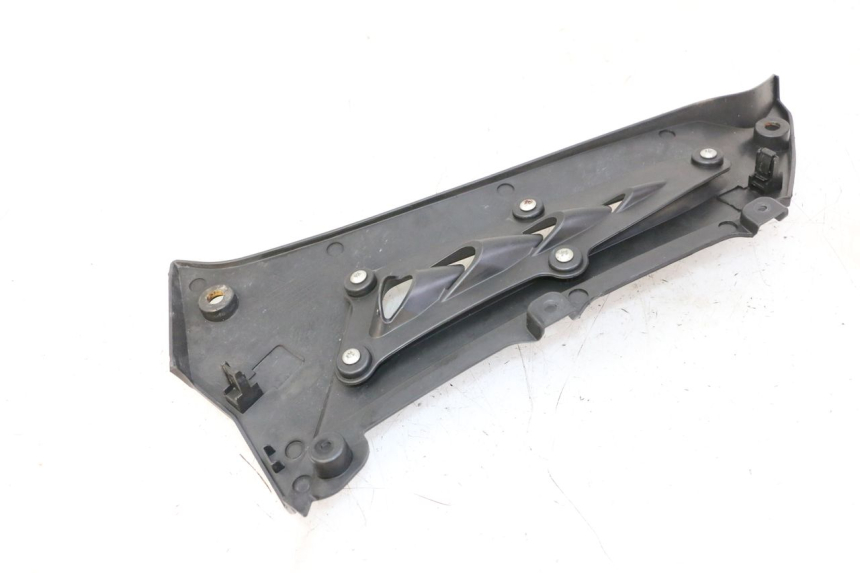 photo de OSŁONA POD SIODŁEM PRAWA MAG POWER R-STREET 50 (2016 - 2025) - Inny kąt widzenia