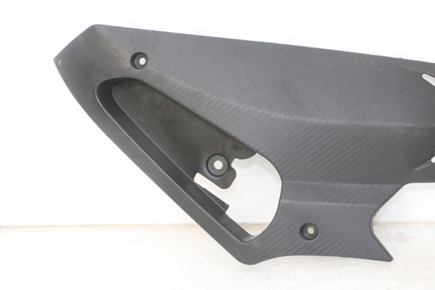 photo de OSŁONA POD SIODŁEM PRAWA GILERA RUNNER SL 50 (2006 - 2009) - Część sprawdzona