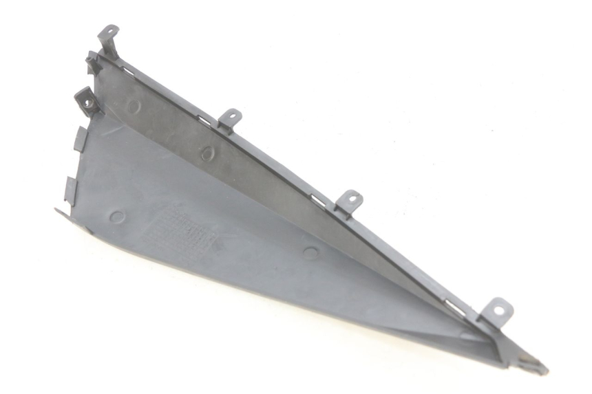 photo de OSŁONA POD SIODŁEM PRAWA KEEWAY RY6 2T 50 (2011 - 2019) - Inny kąt widzenia