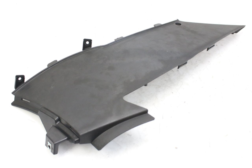 photo de OSŁONA POD SIODŁEM PRAWA DAELIM S2 FI 125 (2008 - 2017) - Punkty mocowania